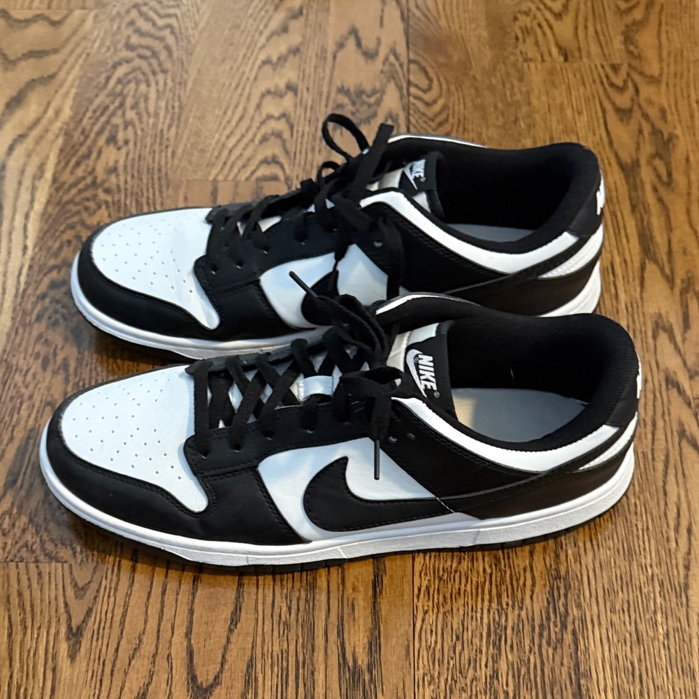 Nike Dunk Panda size 12